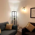 Space And Comfort In Summertown