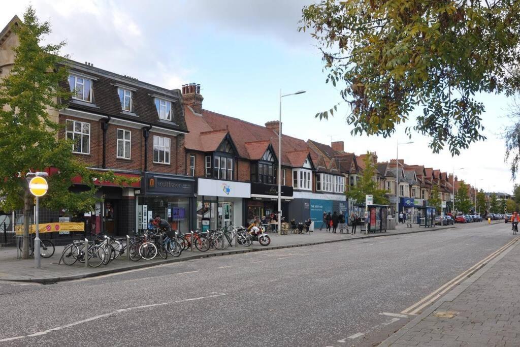 Apartment Space And Comfort In Summertown Oxford